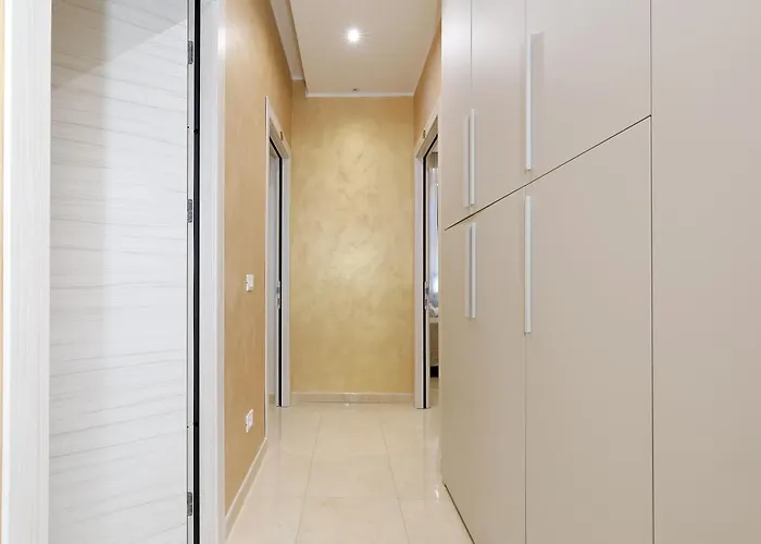 Luxury Little Chicago Гостевой дом 4*